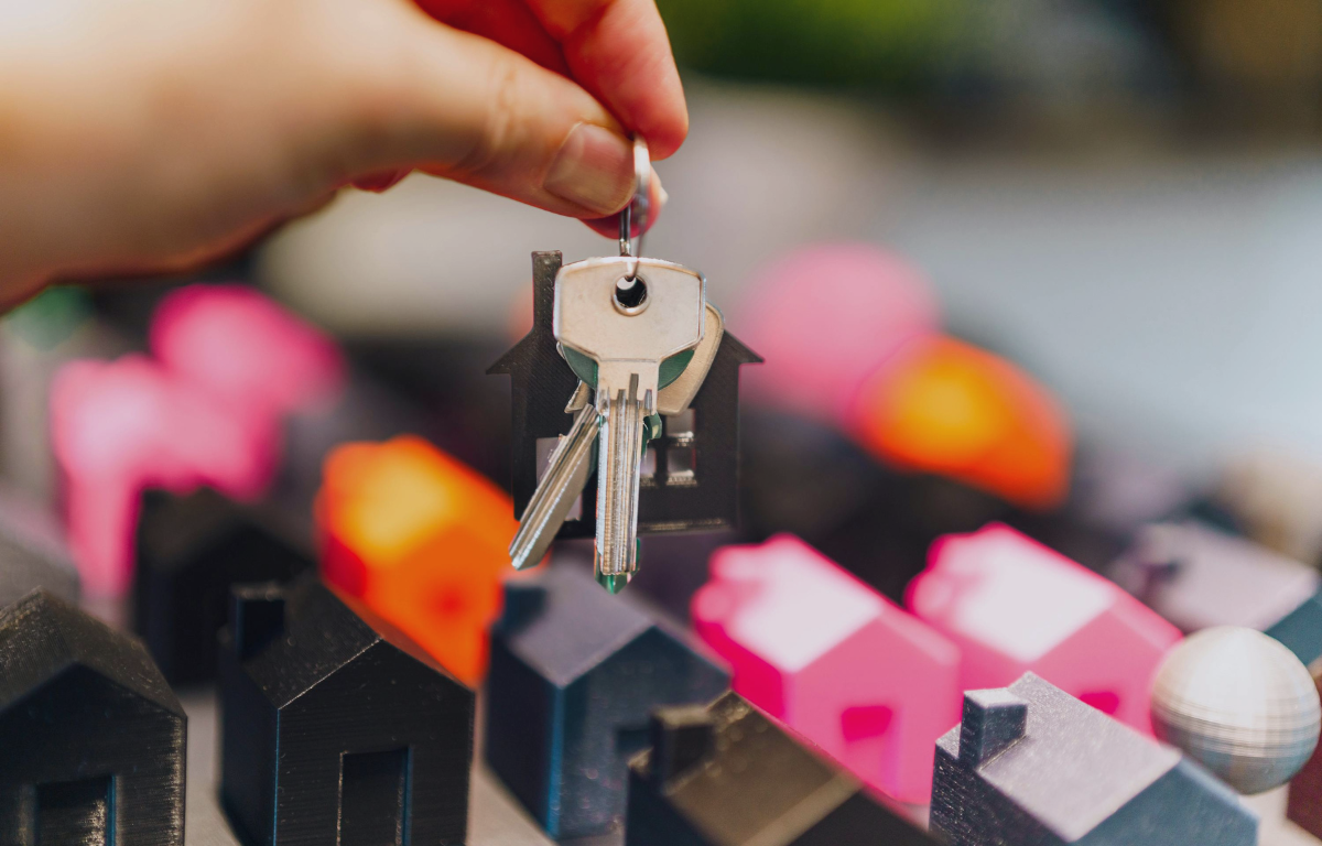 Why Every Home Buyer Should Check the Online Land Registry Before Buying